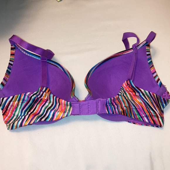Women’s Victoria’s Secret multi colored striped Fabulous Push Up Plunge Bra - Picture 3 of 4